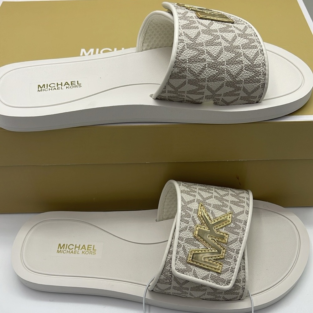 MICHAEL KORS Palmer Signature Logo Slide Sanda
Vanilla 
NWT - Picture 15 of 16
